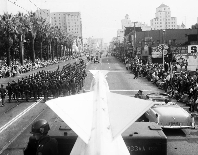 Illustration for article titled In Cold War LA, Nuclear Missiles Starred in Veterans Day Parades
